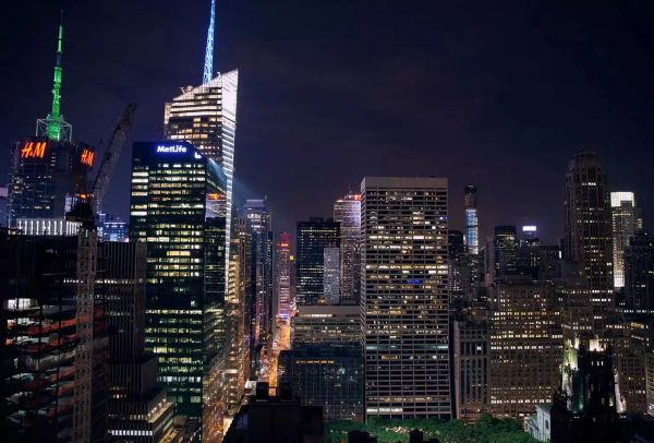 How You Can Earn Free Hotel Stays: The Secret to Combining Loyalty Programs to Get More Rewards