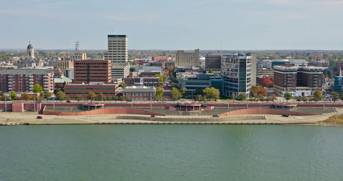 Evansville, IN hotels