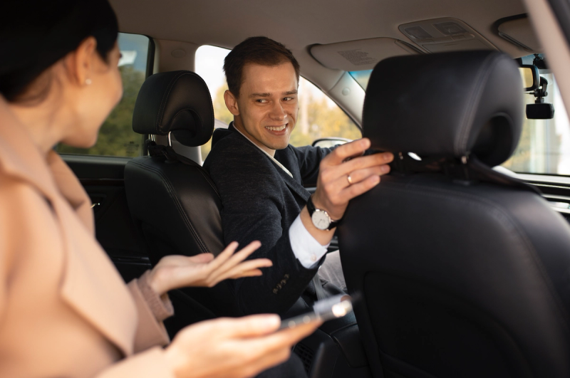 Do hotels offer a shuttle service between the hotel and the wedding venue?