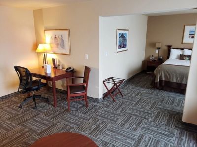Wingate by Wyndham - Edmonton West photo 4