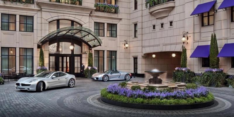 How does parking work for wedding guests staying in the block?