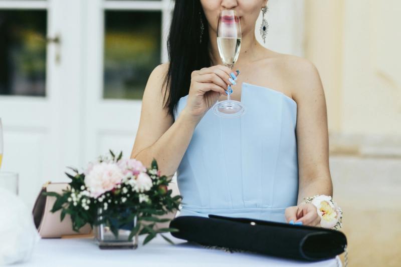 What concessions are most valuable for wedding guests?