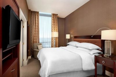 Sheraton Suites Calgary Eau Claire photo 5