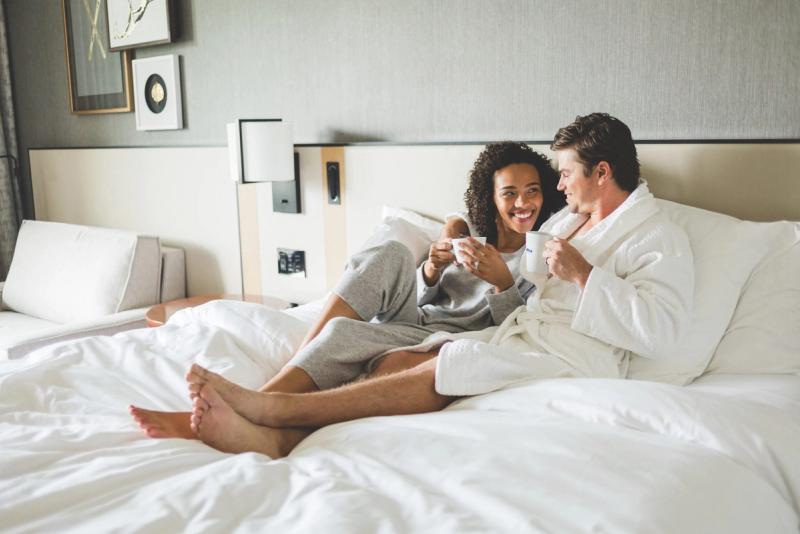 What happens if we want to switch hotels after signing the contract?