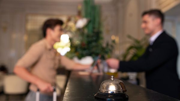 What does a typical room block hotel proposal include?