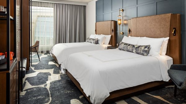 Do hotels offer a discounted wedding suite as part of the room block?