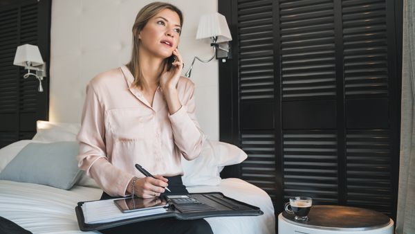 How do we calculate the right number of rooms if we’re not sure who will stay one night vs. multiple nights?