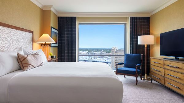 Can we prepay certain guests’ rooms while others pay on their own