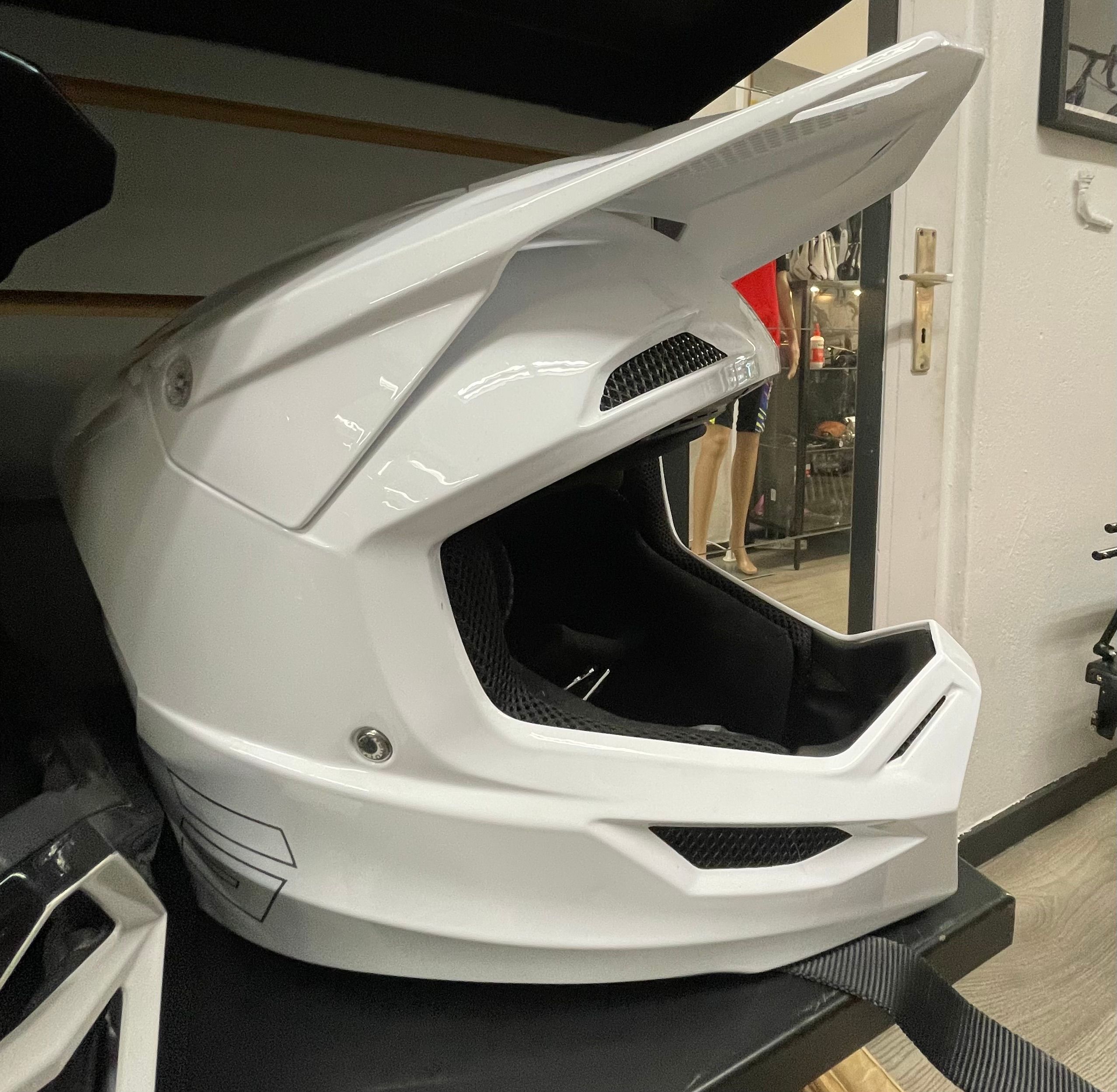 Casque race