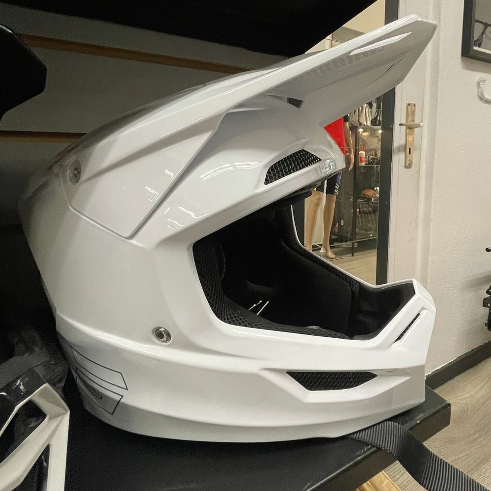 Casque race