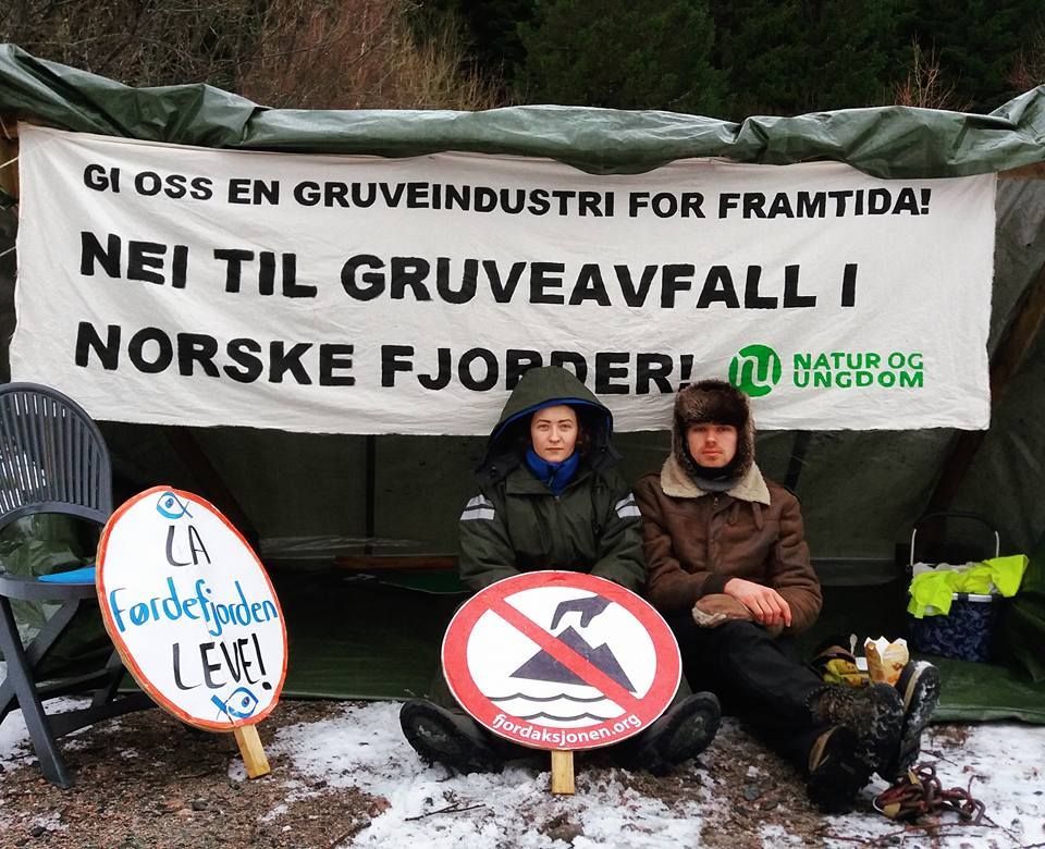 Venstre vasker av seg grønnfargen i regjering