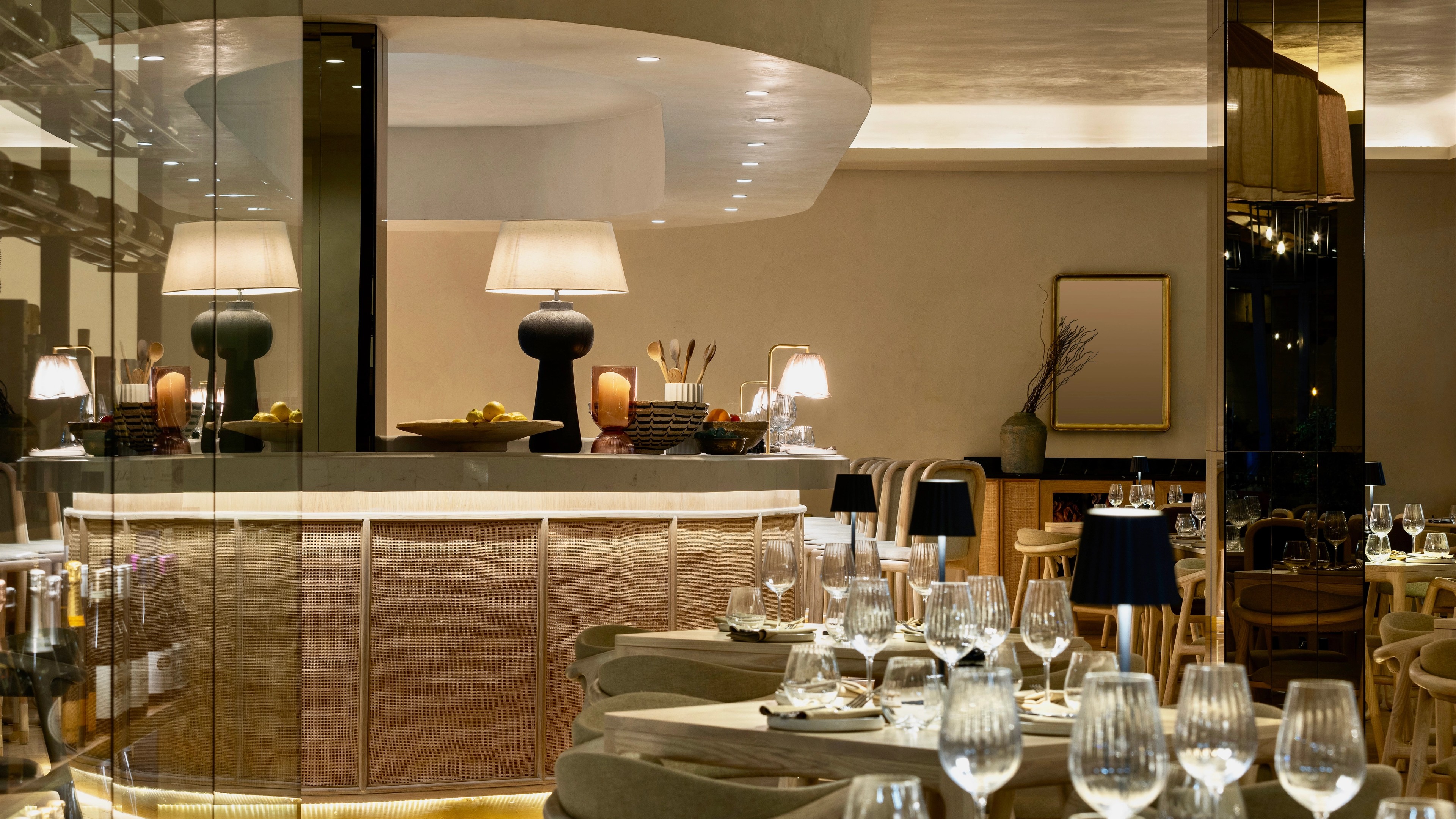 Main dining area & open kitchen