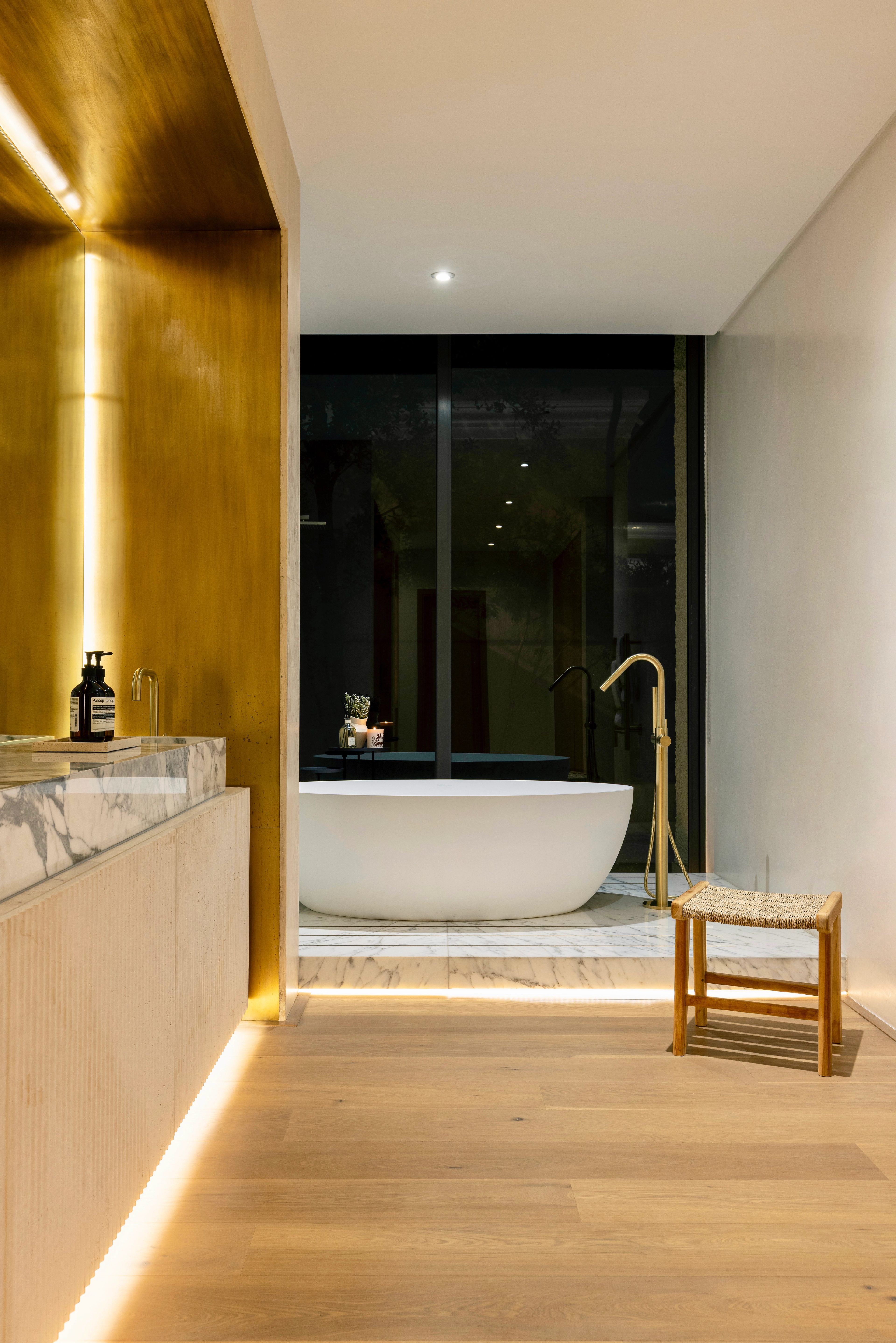 Main bathroom by night
