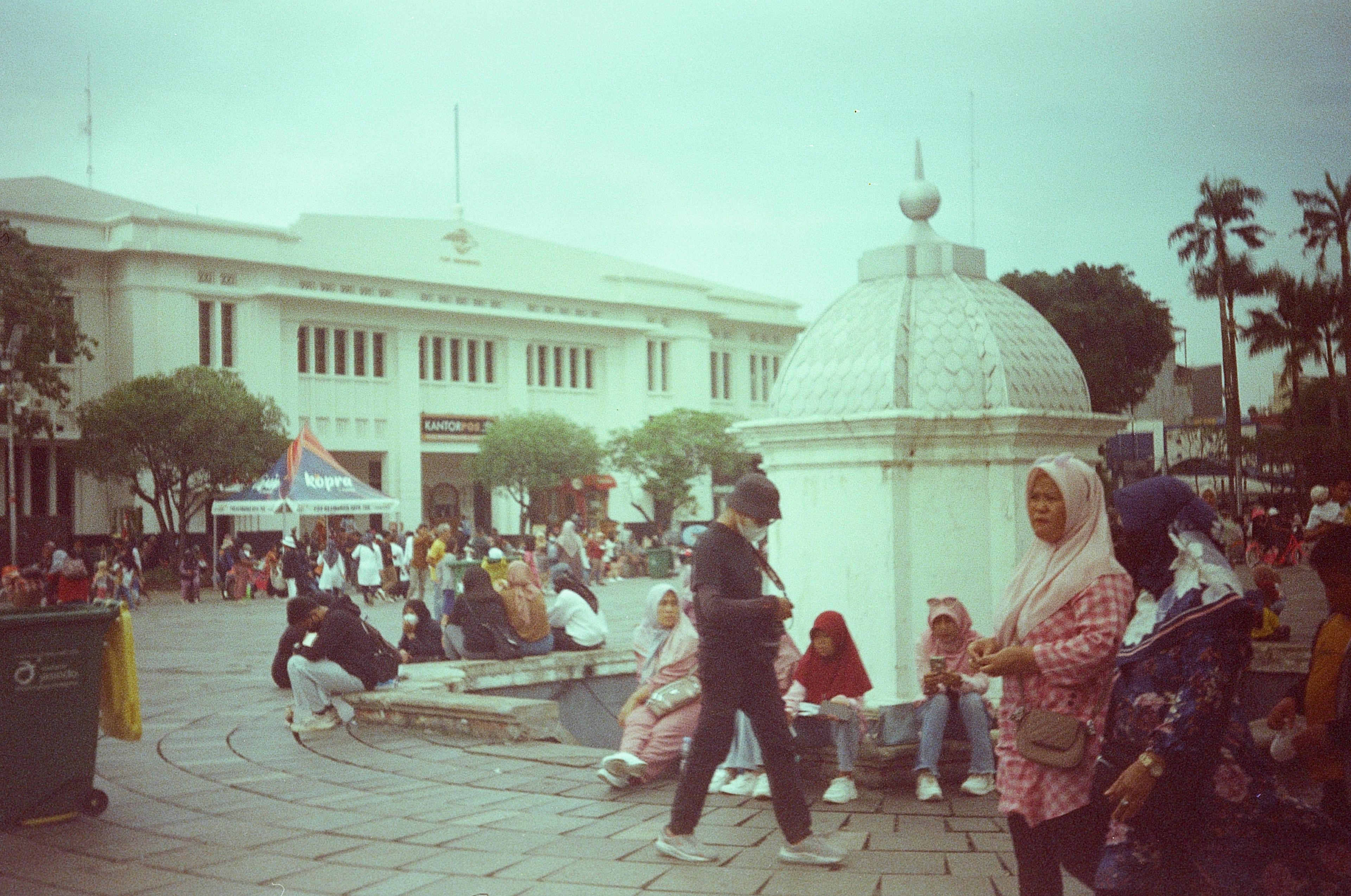 Keramaian di Kota Tua