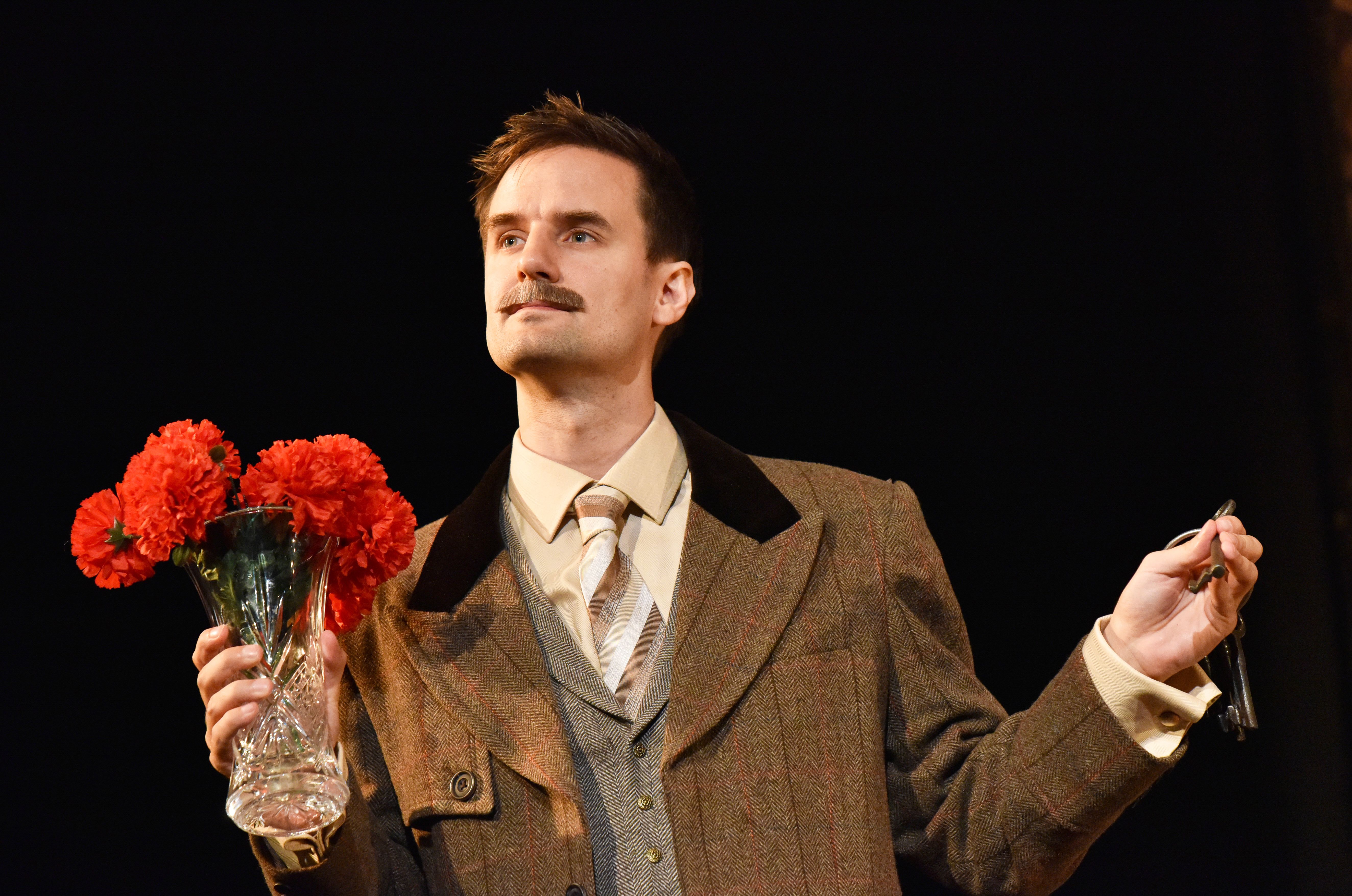 Henry Shields in The Play That Goes Wrong