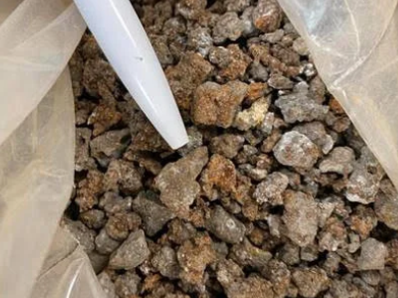 Image of Skim Iron in a bag