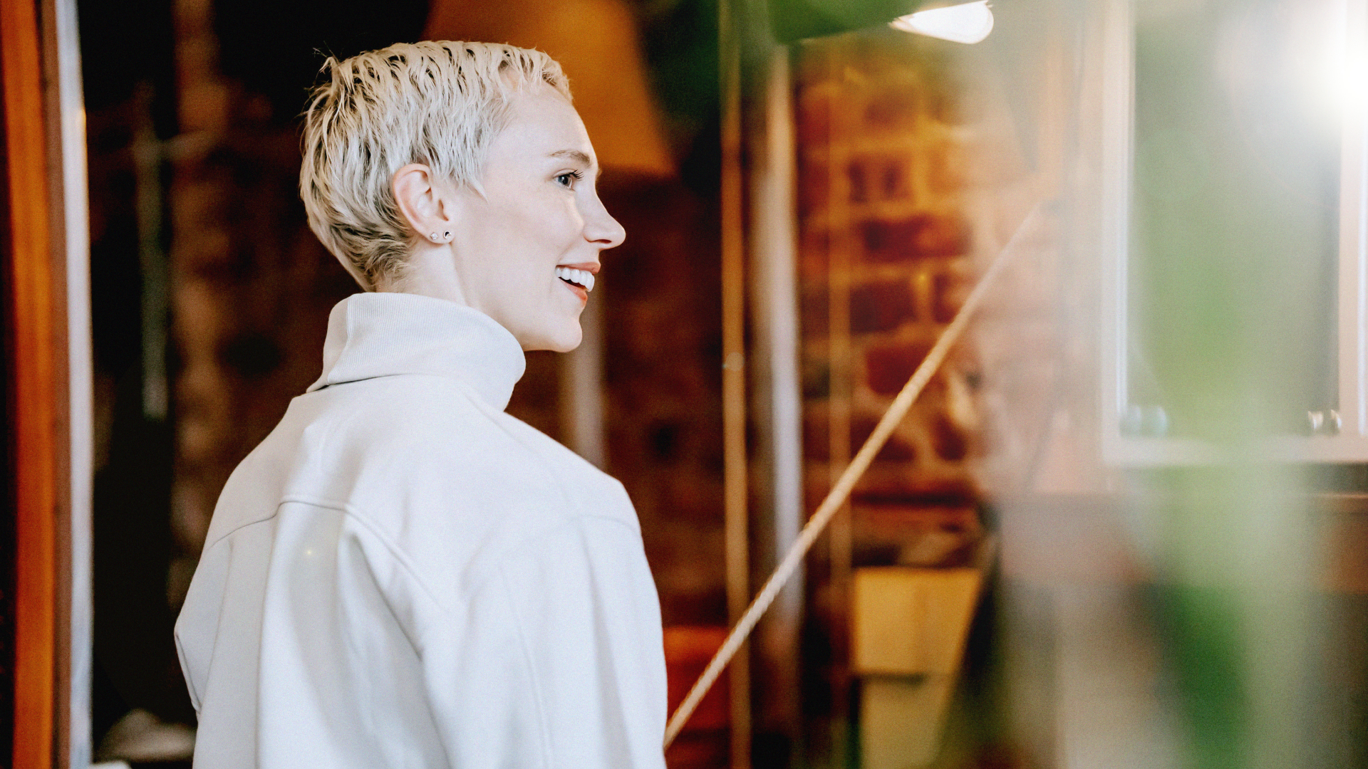 CSAT solutions: actionable insights to achieve sky-high customer satisfaction