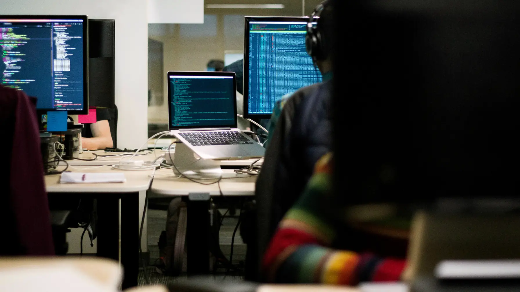 Why call center automation needs AI voice agents