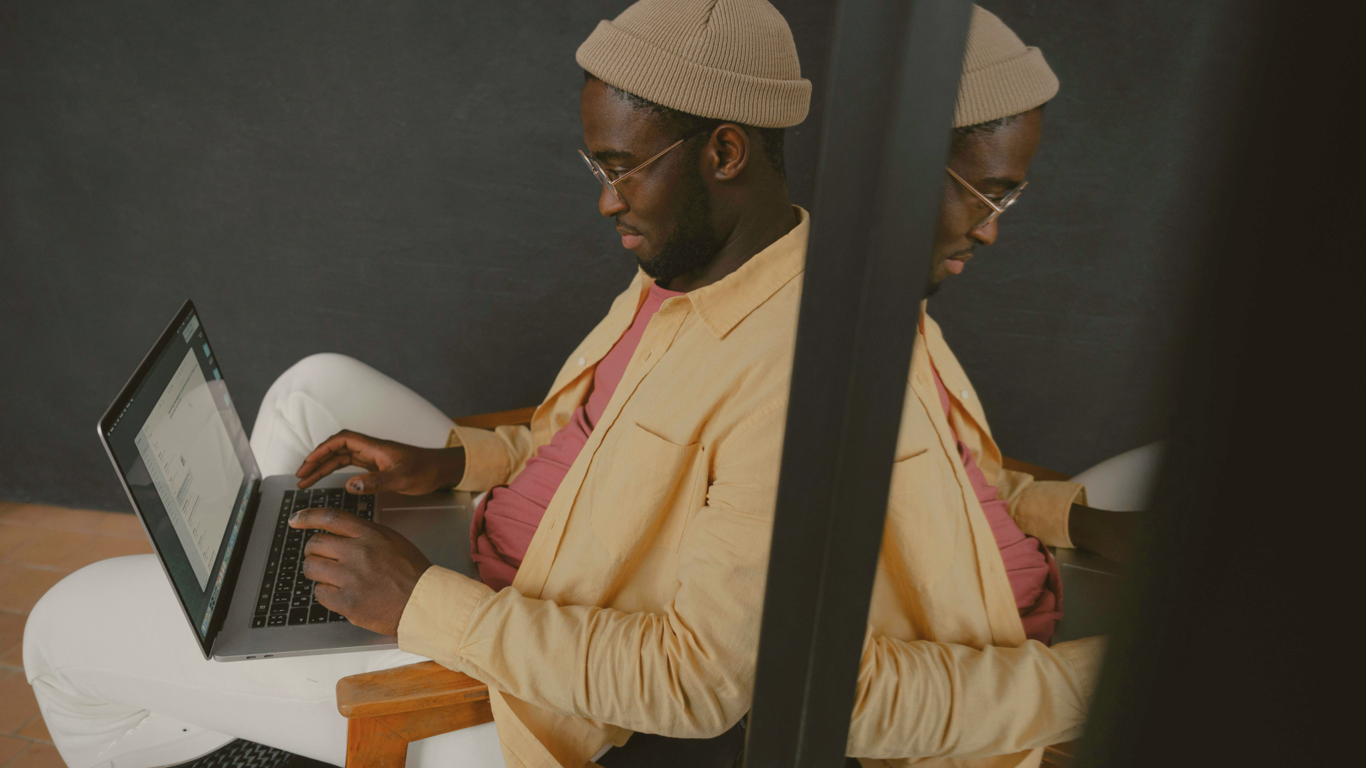 the ultimate guide to customer service metrics: from FCR to CSAT and beyond