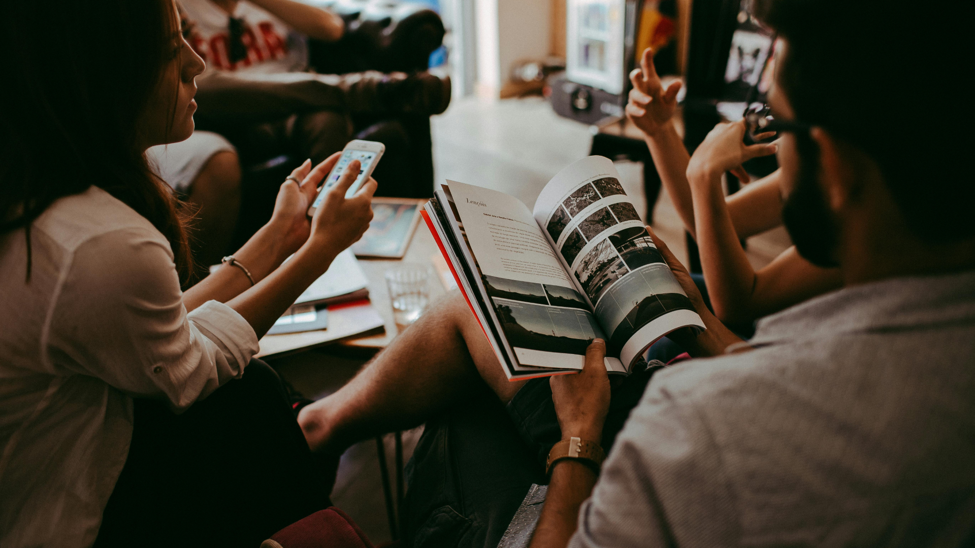 beyond chatbots: 5 unexpected ways AI is transforming automation in customer service