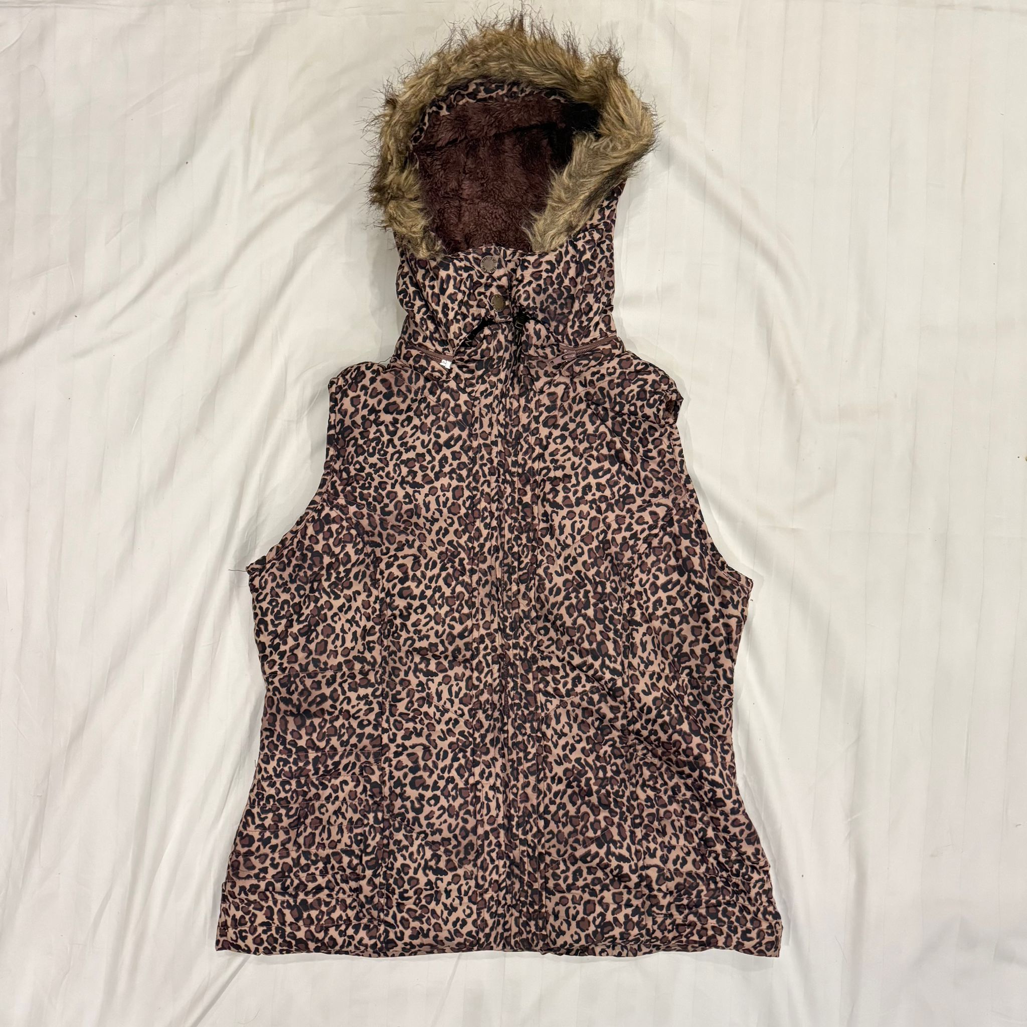 YMI Leopard Print Puffer Vest with Removable Faux Fur Hood size (L)