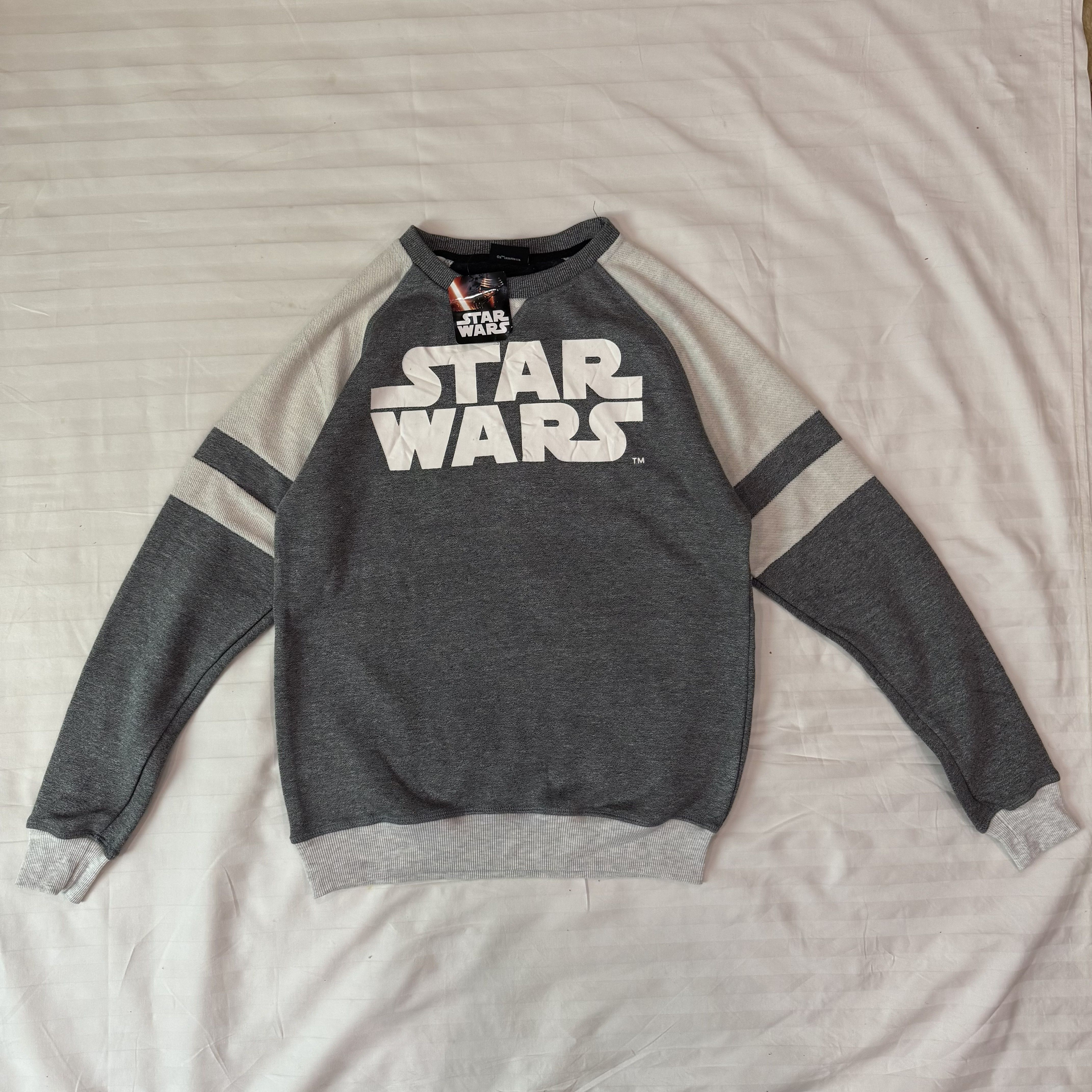 Star Wars Gray Raglan Logo Crewneck Sweatshirt Size Medium (M)