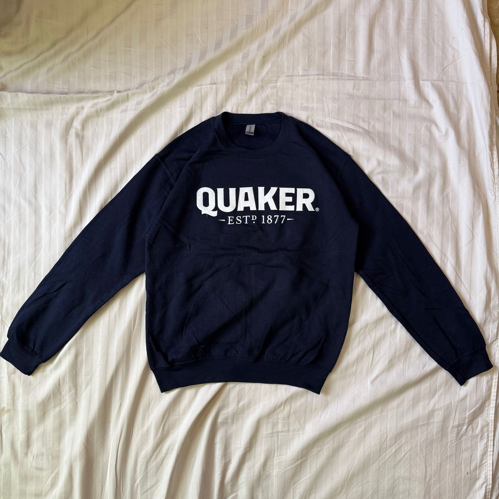 Quaker Heritage Crew sweatshirt size (M)