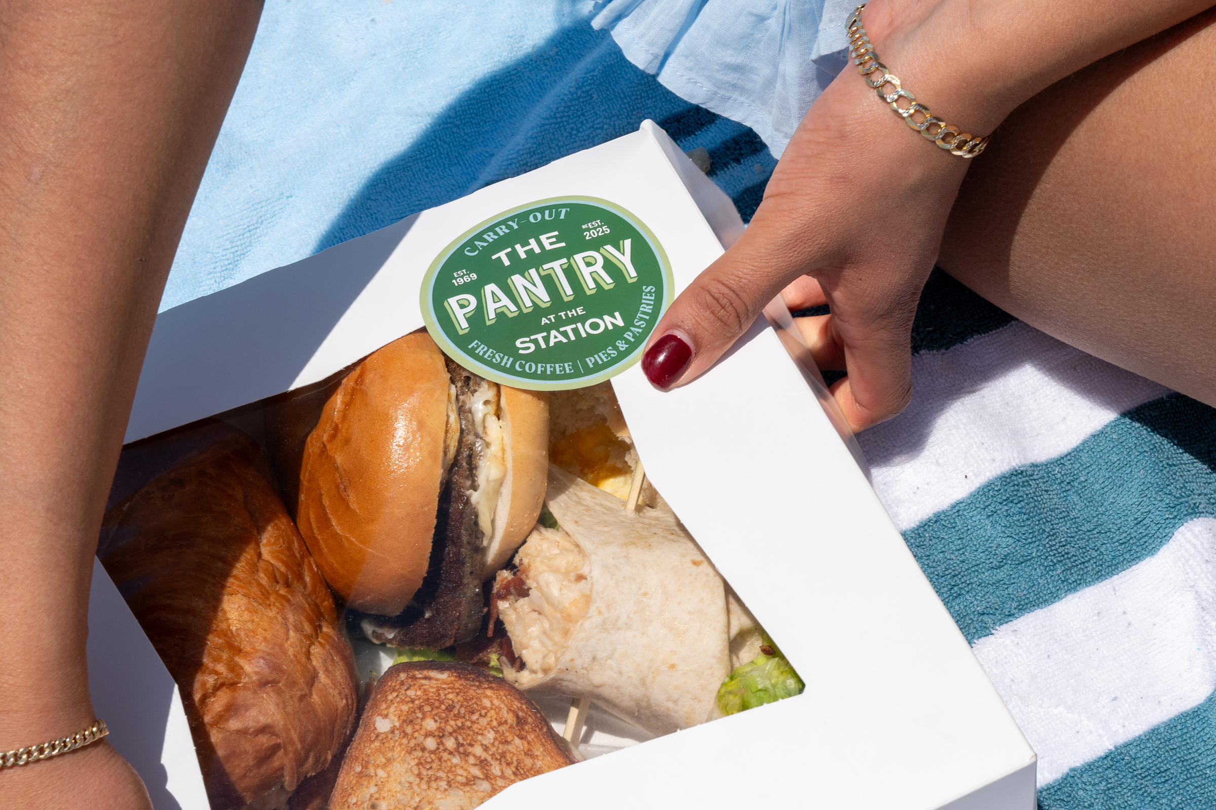 The pantry lunch box