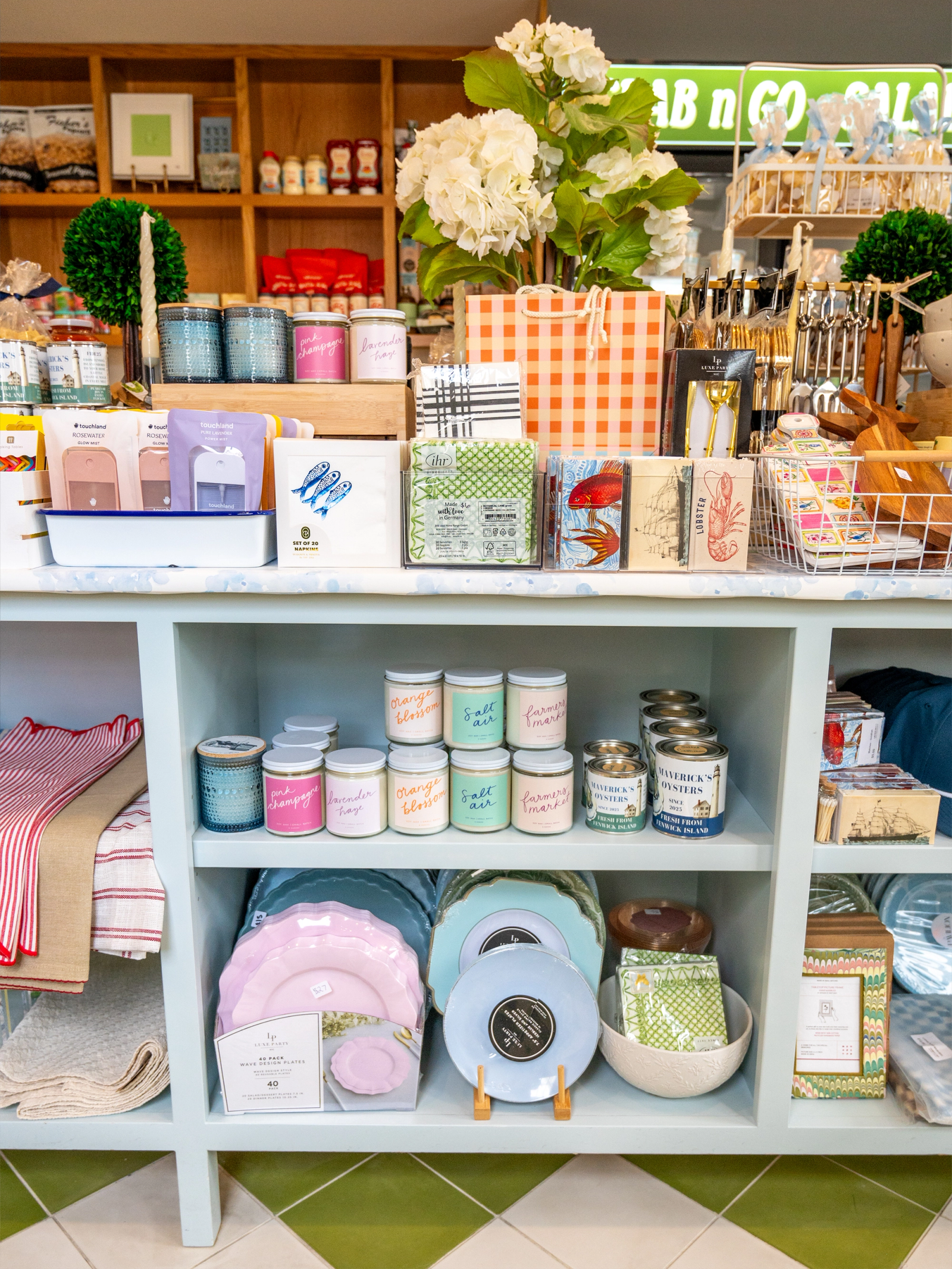 Marketplace display of goods