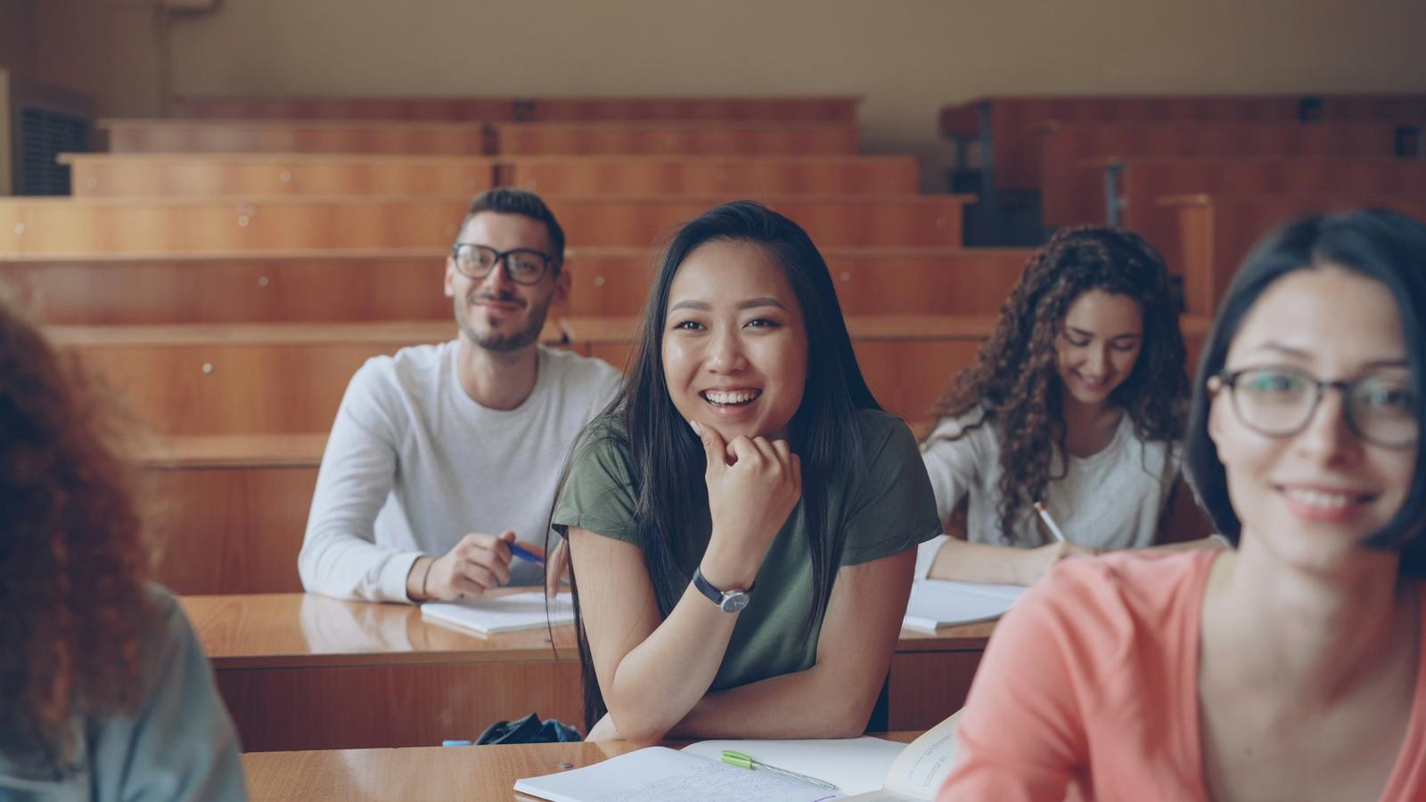 a research session with students