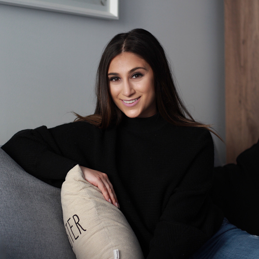 Nicole Rego headshot
