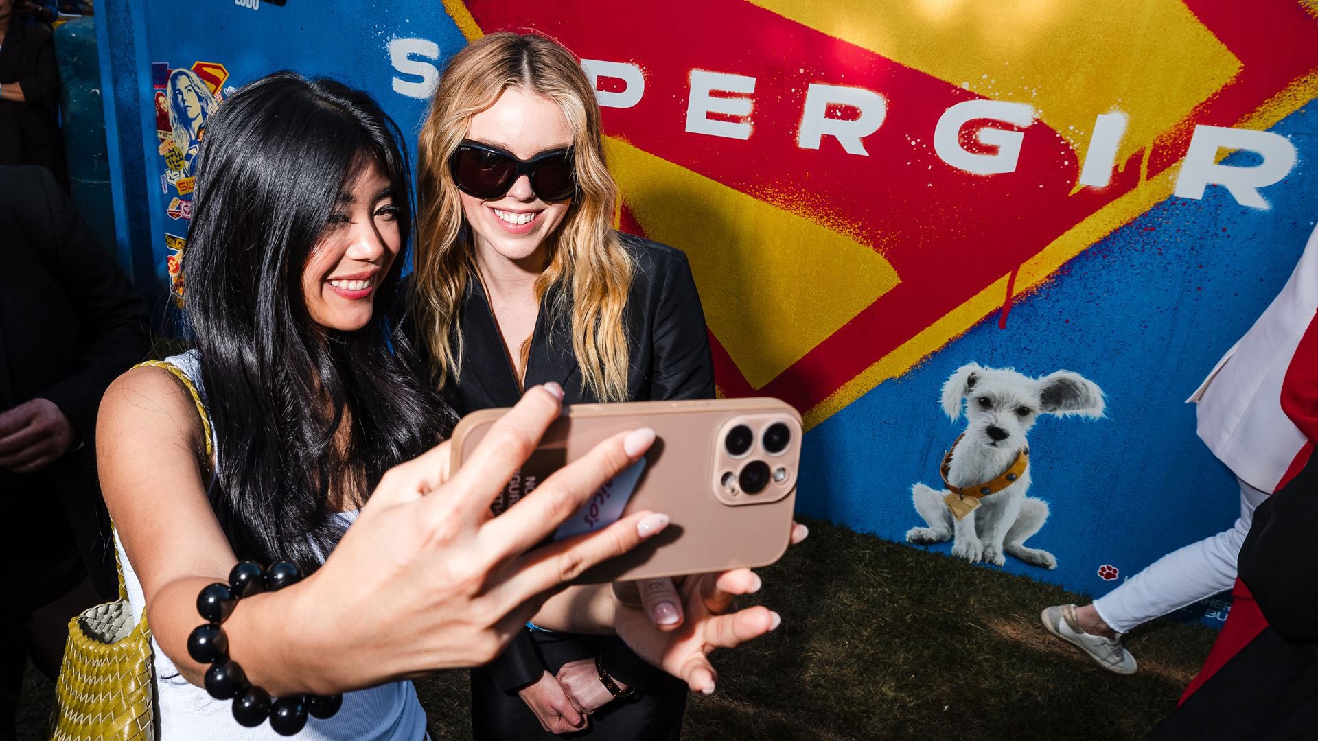 Supergirl selfie