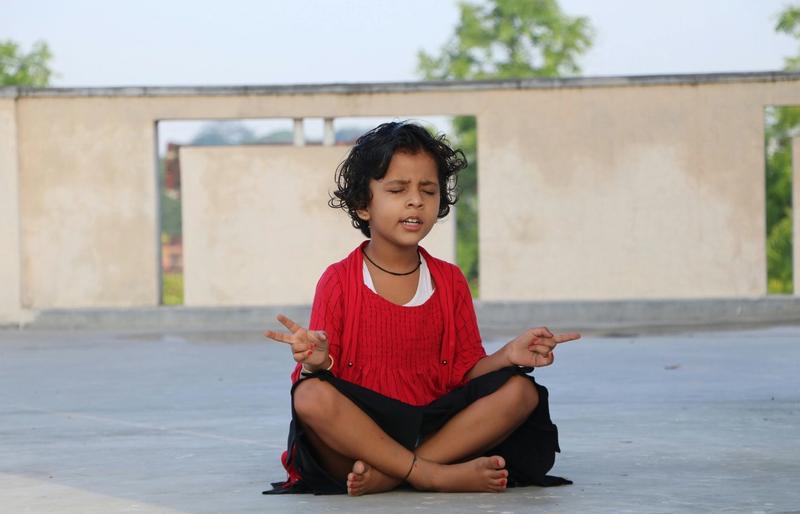 Brief mindfulness exercises improved teen psychotherapy outcomes, Heidelberg study finds