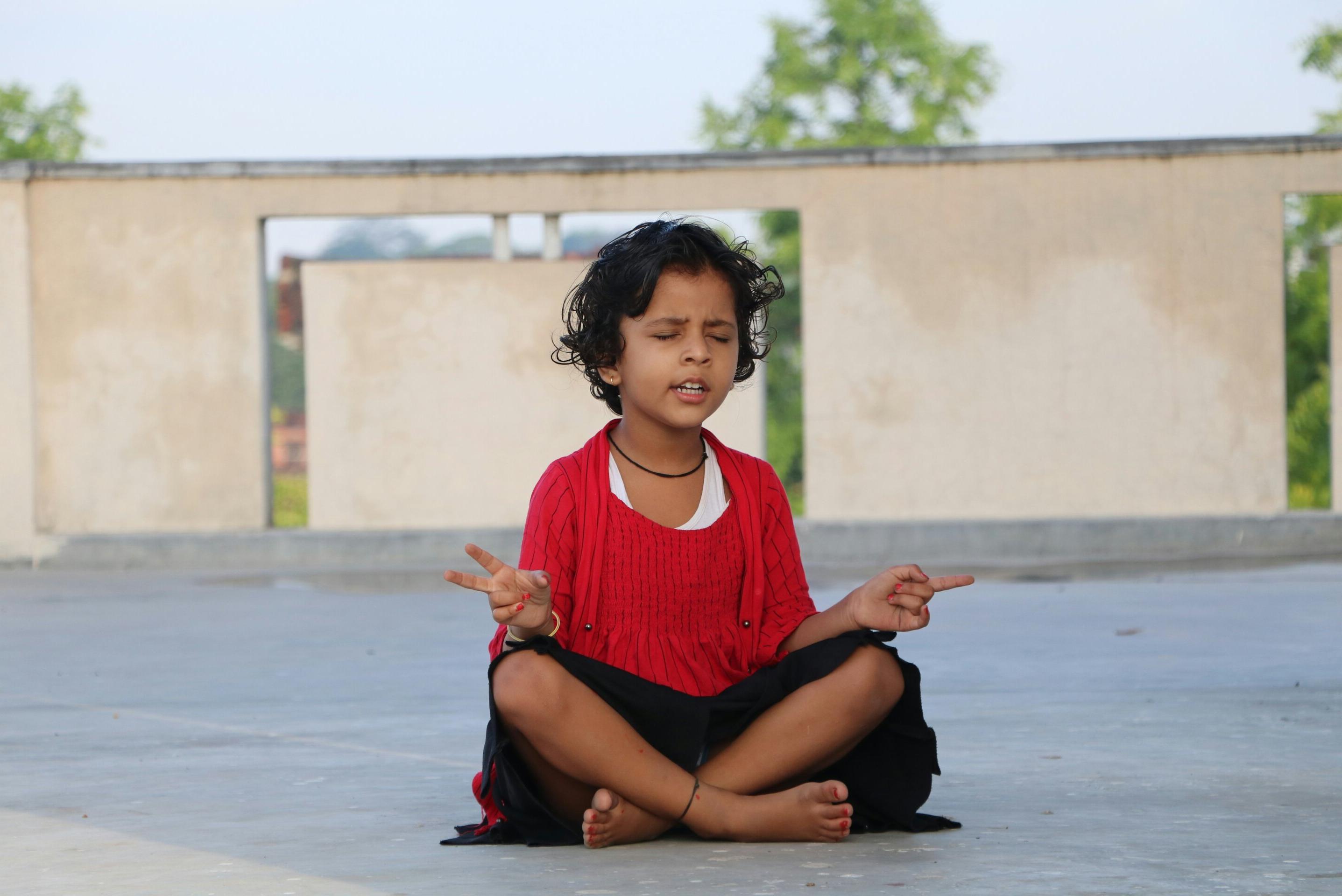 Brief mindfulness exercises improved teen psychotherapy outcomes, Heidelberg study finds