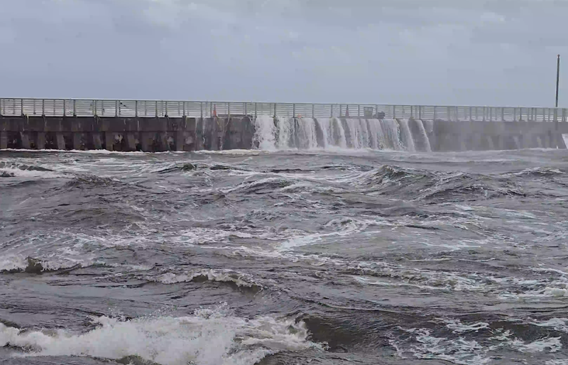 King tides flood Boynton Beach and other Florida coastal streets this week