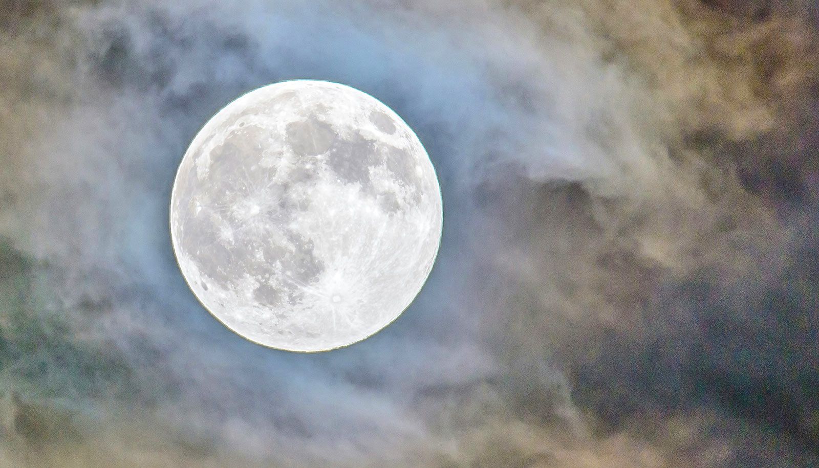 Study points to an ancient internal magnetic field on the Moon 4.2 billion years ago