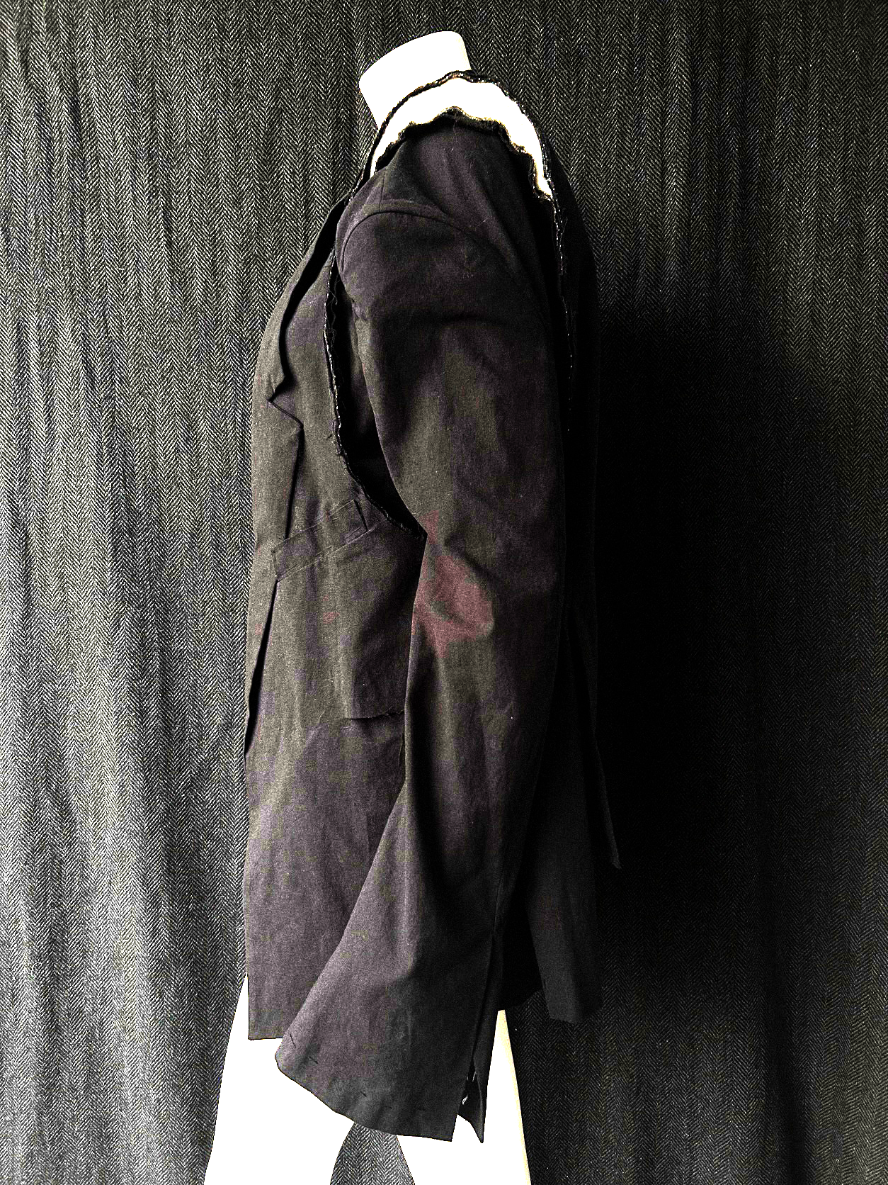 Dislocated shoulder jacket toile