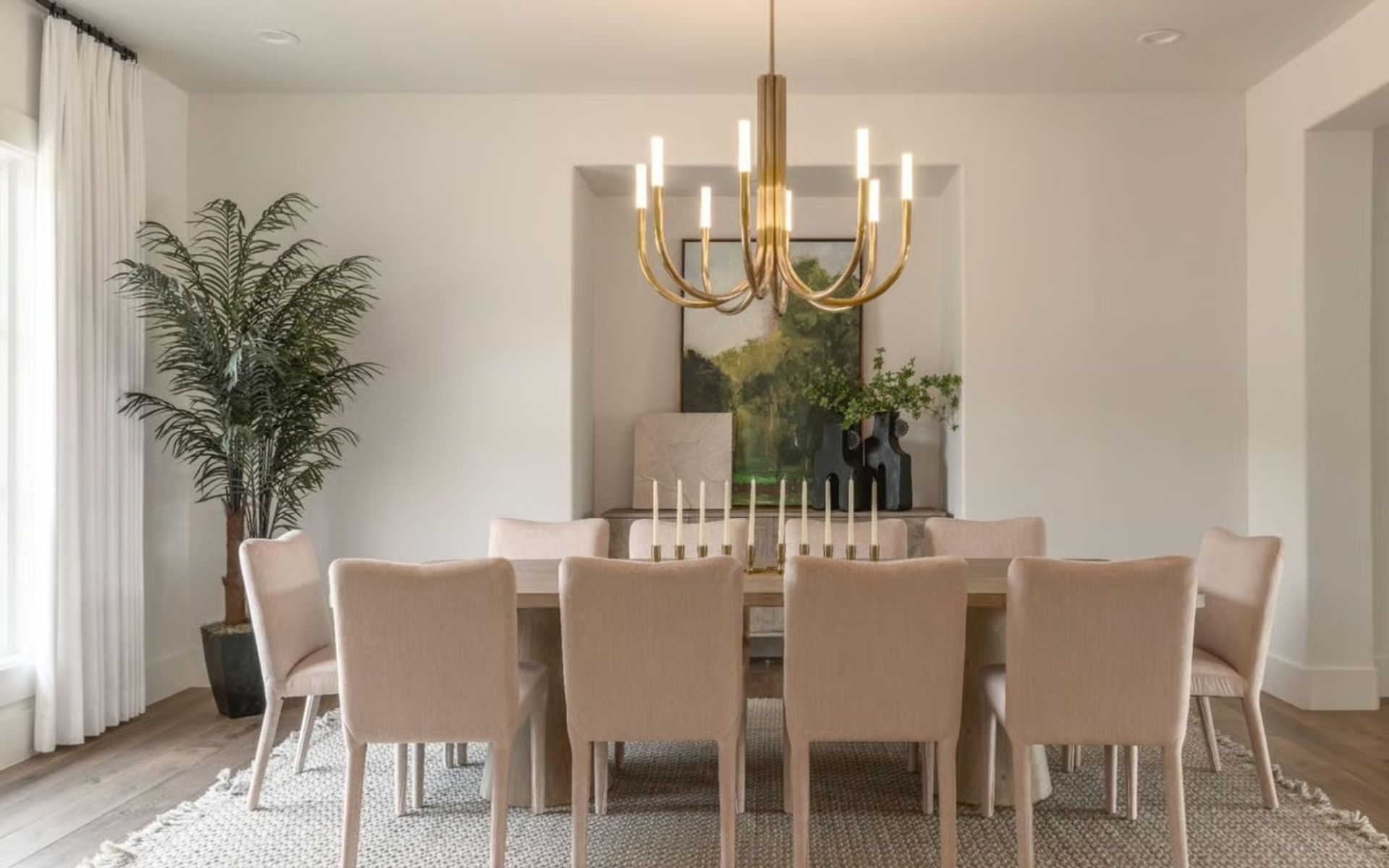 Hosting Holiday Gatherings in Austin: Rent Designer Furniture with Elite Austin