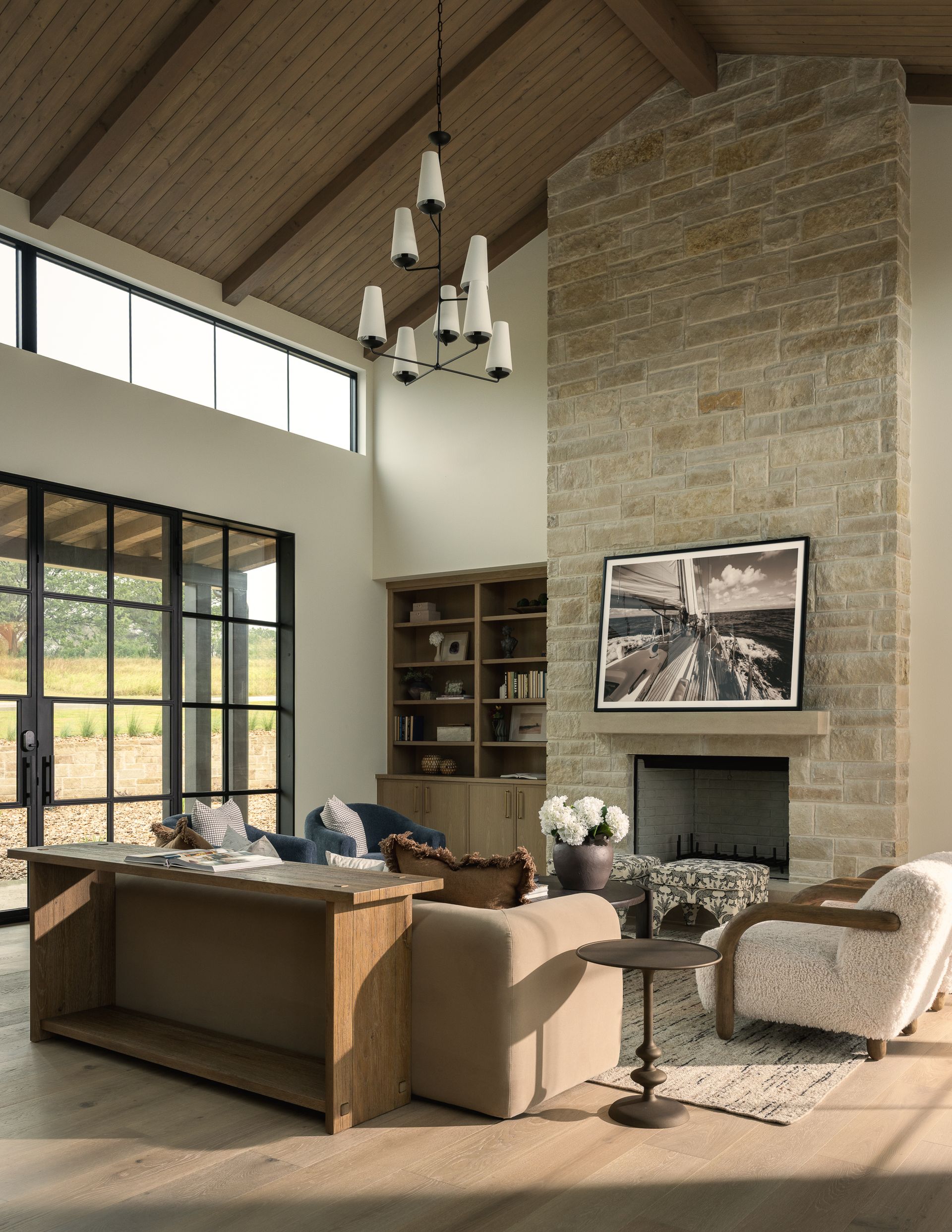 Elite-Austin-Home-Staging-Concierge-Funishing-Texas-Westgate-Loop-Living-4