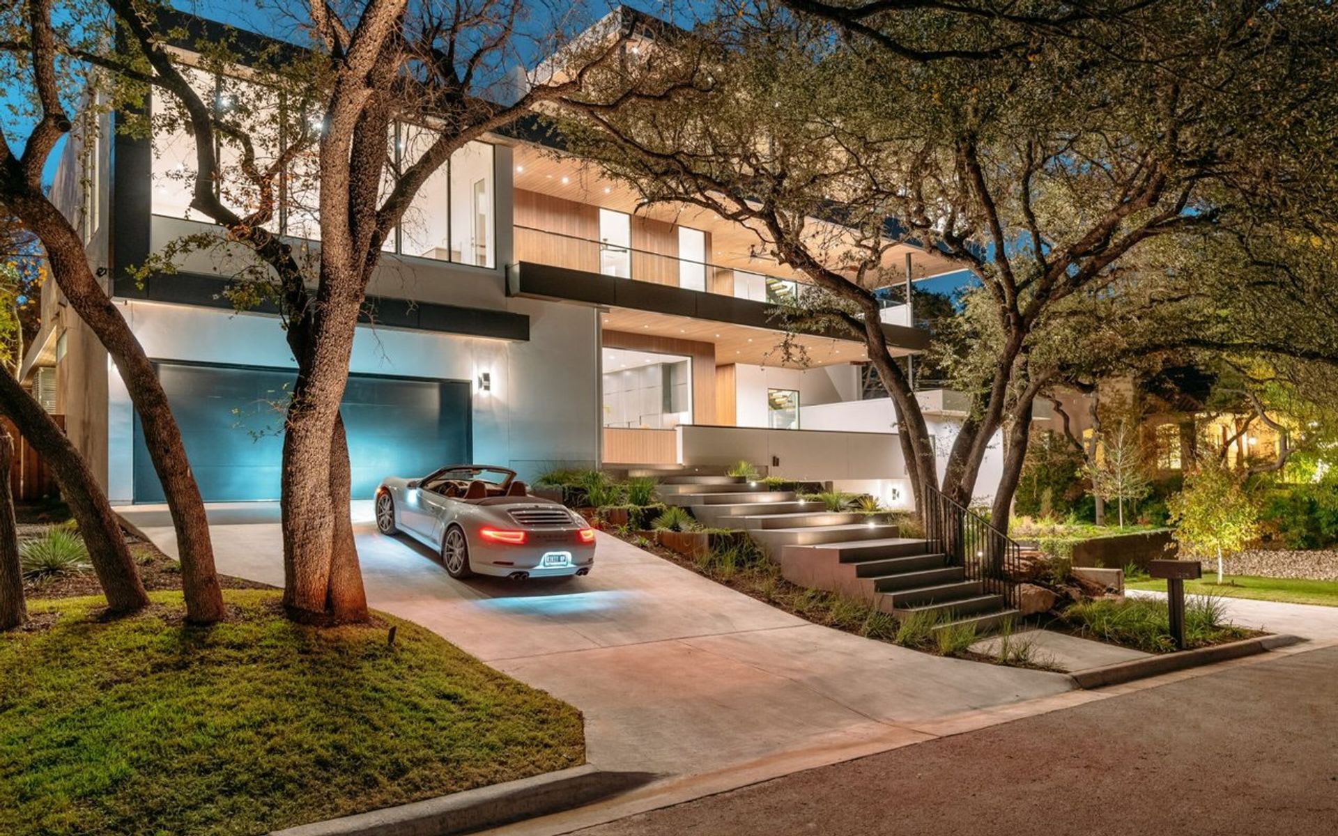 Staging for the Elite 25