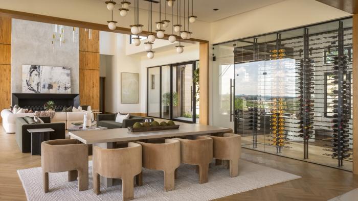 Make your Austin home guest-ready this holiday season with Elite Austin’s Concierge Furnishing — luxury furniture rental and purchase.