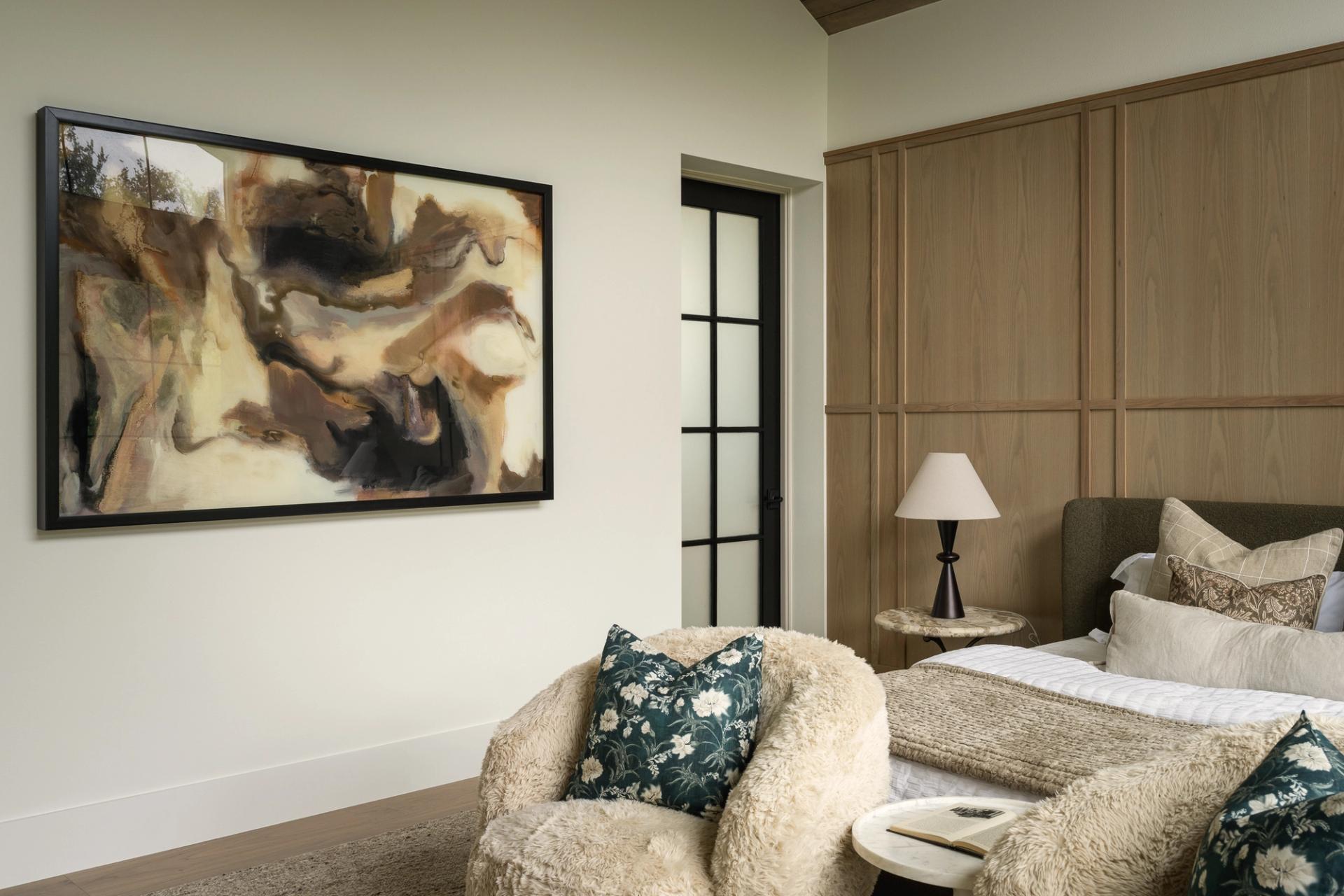 Elite-Austin-Home-Staging-Concierge-Funishing-Texas-Westgate-Loop-Bedroom-1