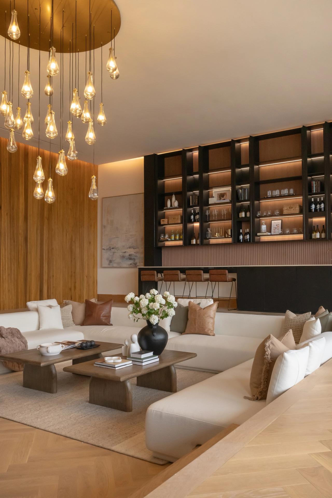 Elite-Austin-Home-Staging-Luxury-Leasing-Living-Room