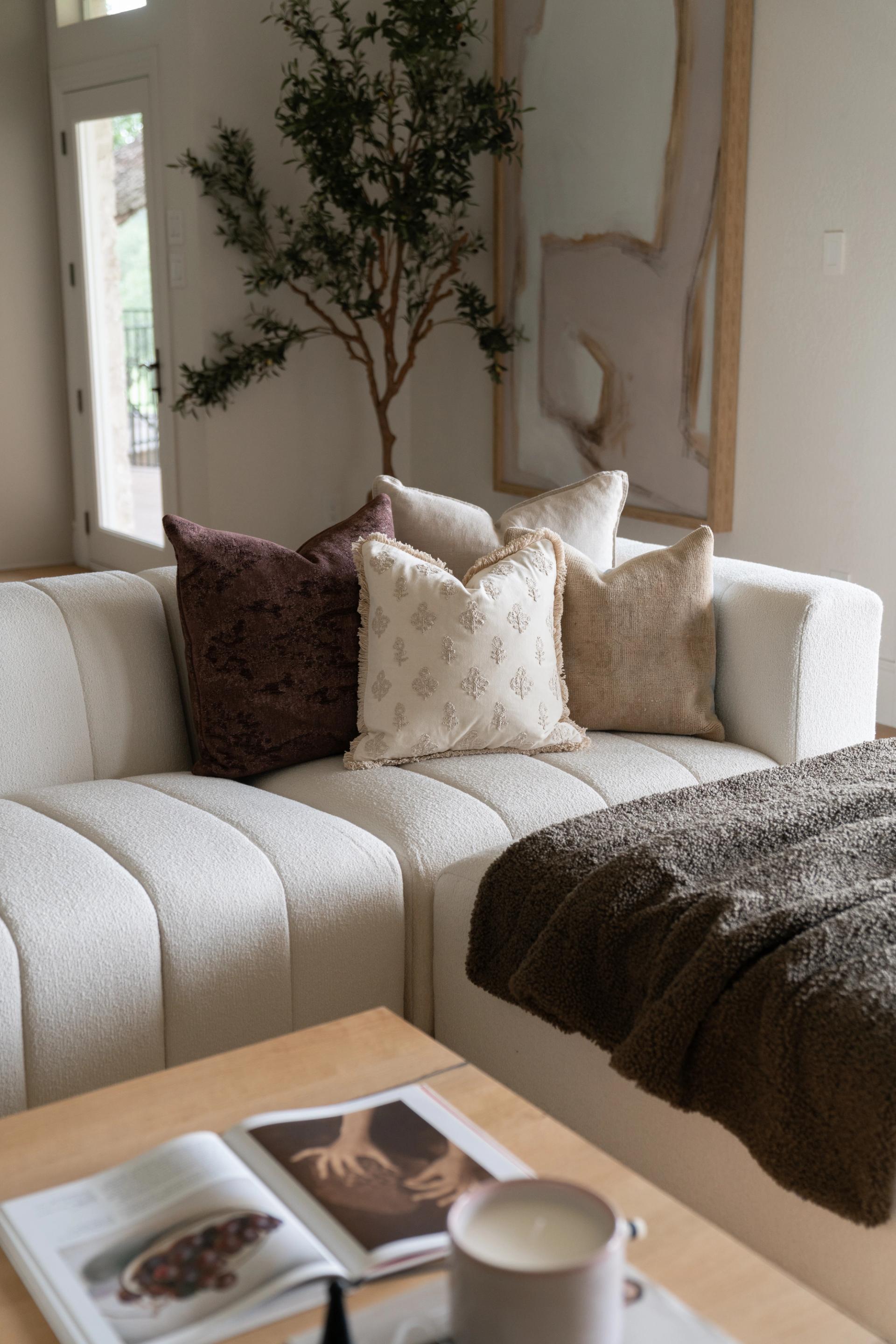 Elite-Austin-Home-Staging-Concierge-Funishing-Texas-Tiburon-Living-8