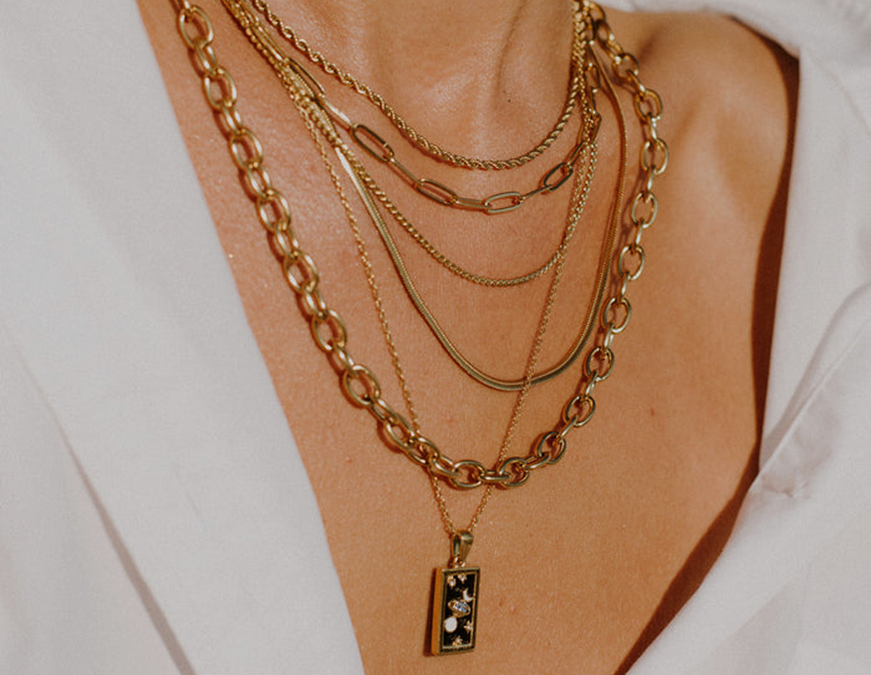 many necklaces