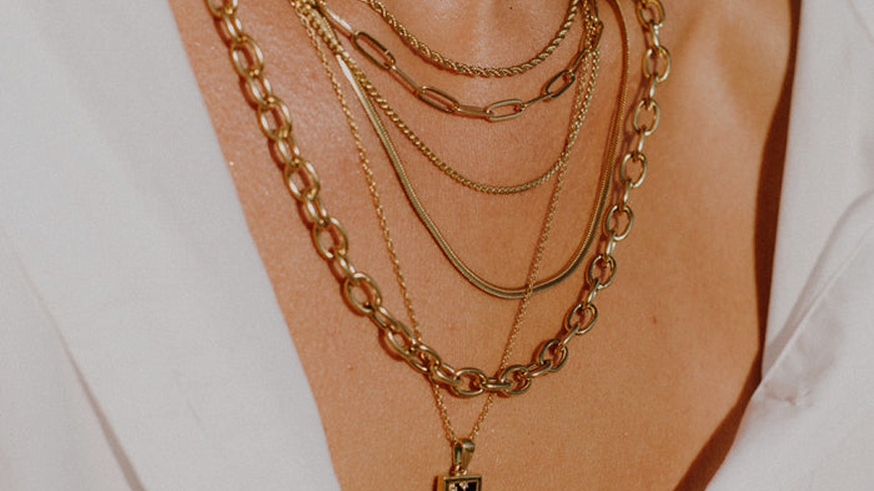 many necklaces