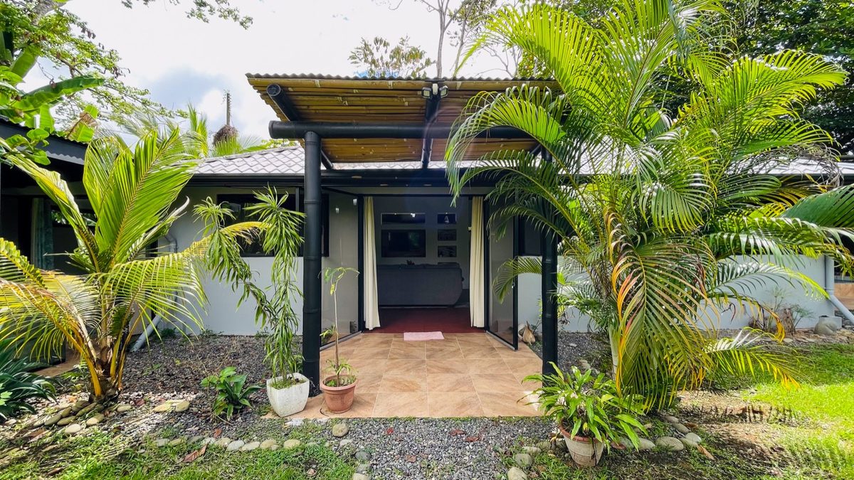 Walk to the Beach in Uvita – Modern 3BR Home + Pool Under $400,000