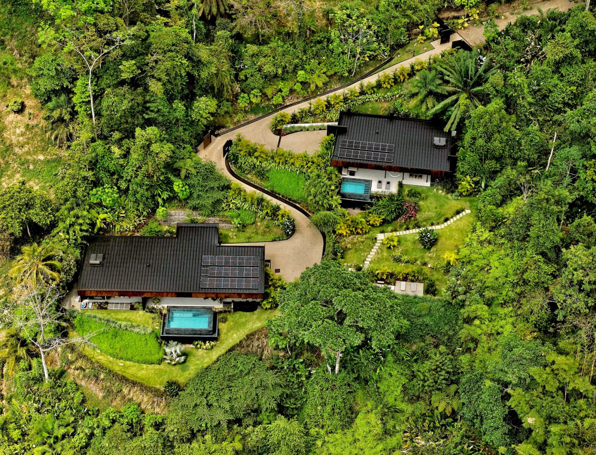 Black House Villas