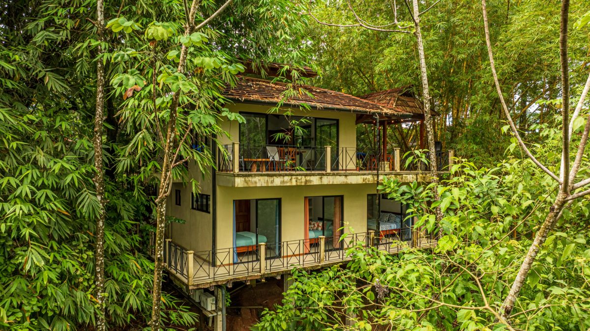 Tropical Villa in Canto del Mar | Walk to Dominicalito Beach