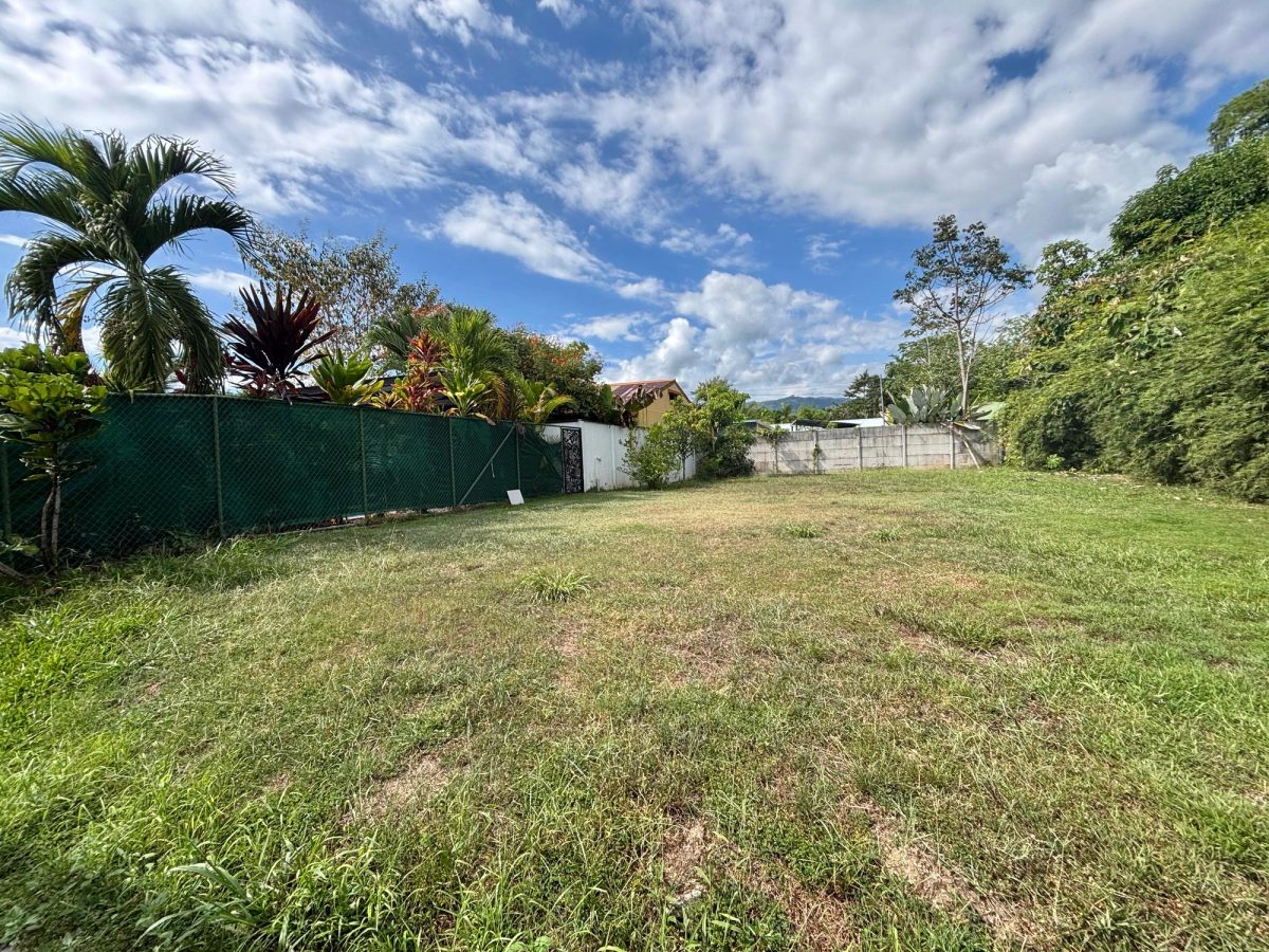 Build-Ready Residential Lot Near Marino Ballena National Park in Uvita